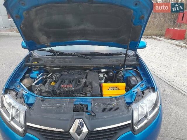Синий Рено Сандеро, объемом двигателя 1.6 л и пробегом 156 тыс. км за 8500 $, фото 4 на Automoto.ua