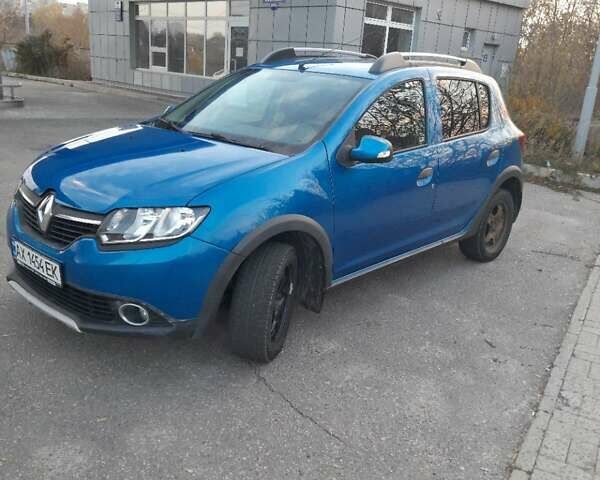 Синий Рено Сандеро, объемом двигателя 1.6 л и пробегом 156 тыс. км за 8500 $, фото 2 на Automoto.ua