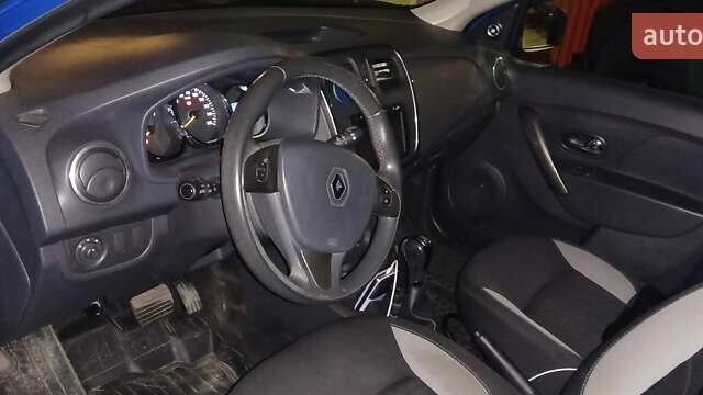 Синий Рено Сандеро, объемом двигателя 1.6 л и пробегом 105 тыс. км за 10500 $, фото 6 на Automoto.ua