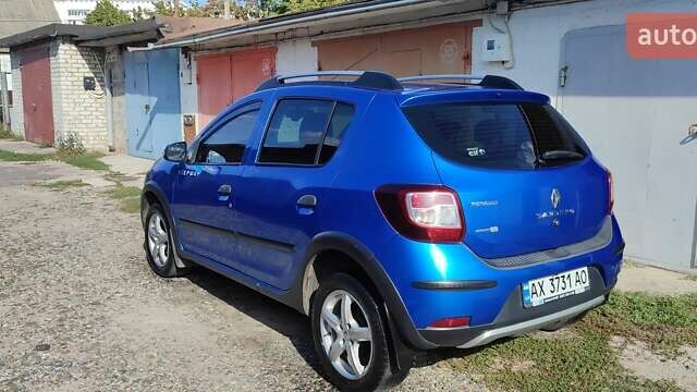 Синий Рено Сандеро, объемом двигателя 1.46 л и пробегом 92 тыс. км за 8300 $, фото 3 на Automoto.ua