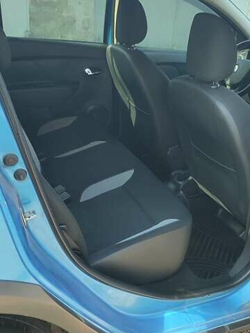 Синий Рено Сандеро, объемом двигателя 1.46 л и пробегом 92 тыс. км за 8300 $, фото 8 на Automoto.ua