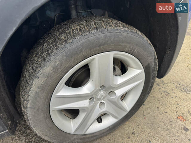 Синий Рено Сандеро, объемом двигателя 1.46 л и пробегом 199 тыс. км за 7550 $, фото 22 на Automoto.ua