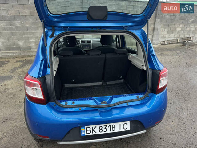 Синий Рено Сандеро, объемом двигателя 1.46 л и пробегом 199 тыс. км за 7550 $, фото 8 на Automoto.ua