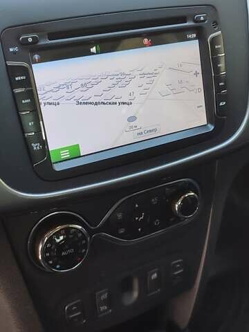 Синий Рено Сандеро, объемом двигателя 1.46 л и пробегом 92 тыс. км за 8300 $, фото 17 на Automoto.ua