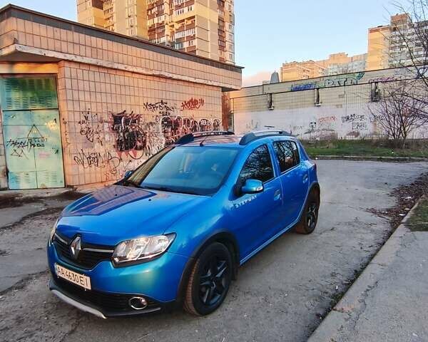 Синий Рено Сандеро, объемом двигателя 1.46 л и пробегом 122 тыс. км за 10200 $, фото 16 на Automoto.ua