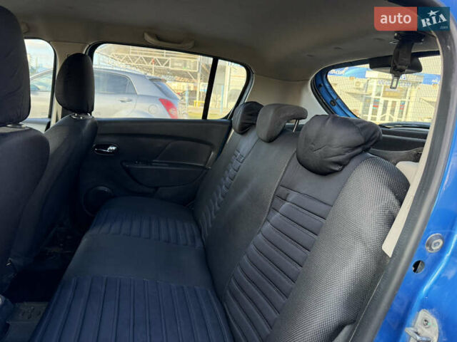 Синій Рено Сандеро, об'ємом двигуна 1.46 л та пробігом 220 тис. км за 6700 $, фото 16 на Automoto.ua
