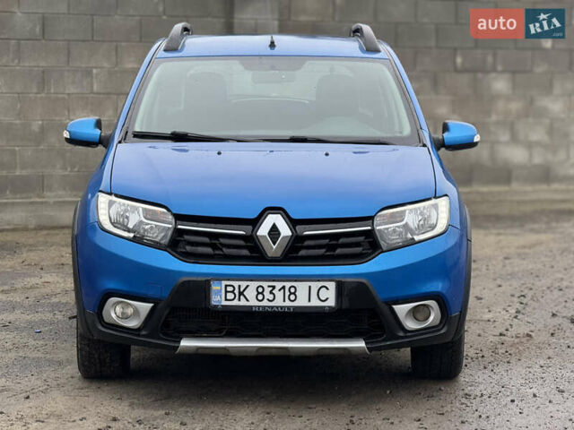Синий Рено Сандеро, объемом двигателя 1.46 л и пробегом 199 тыс. км за 7550 $, фото 2 на Automoto.ua