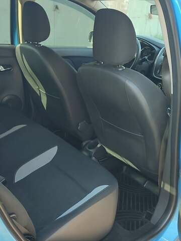 Синий Рено Сандеро, объемом двигателя 1.46 л и пробегом 92 тыс. км за 8300 $, фото 9 на Automoto.ua