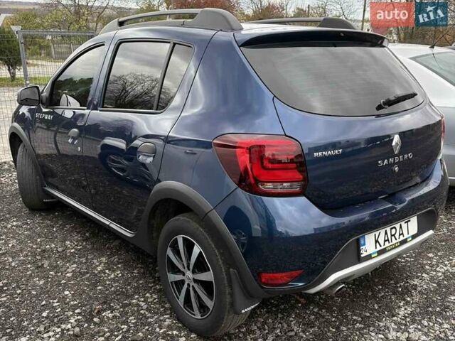 Рено Сандеро 2017 в Звенигородка на Automoto.ua Синий Рено Сандеро, объемом двигателя 1.46 л и пробегом 146 тыс. км за 9300 $, фото 2 на Automoto.ua