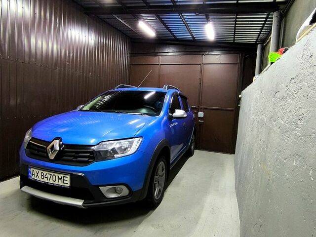 Синій Рено Сандеро, об'ємом двигуна 1.5 л та пробігом 202 тис. км за 8500 $, фото 2 на Automoto.ua
