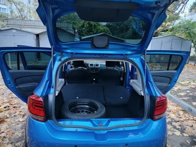 Синий Рено Сандеро, объемом двигателя 0.9 л и пробегом 98 тыс. км за 9000 $, фото 8 на Automoto.ua