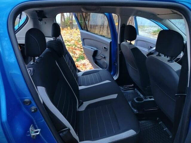 Синий Рено Сандеро, объемом двигателя 0.9 л и пробегом 98 тыс. км за 9000 $, фото 5 на Automoto.ua