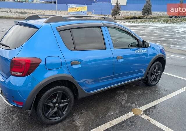 Синий Рено Сандеро, объемом двигателя 1.46 л и пробегом 94 тыс. км за 10800 $, фото 5 на Automoto.ua