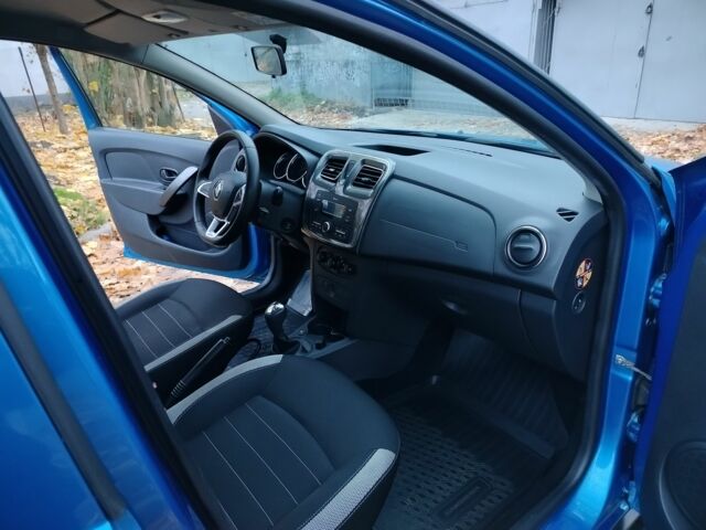 Синий Рено Сандеро, объемом двигателя 0.9 л и пробегом 98 тыс. км за 9000 $, фото 4 на Automoto.ua