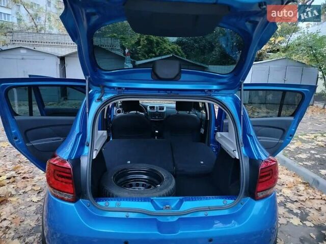 Синий Рено Сандеро, объемом двигателя 0.9 л и пробегом 100 тыс. км за 8700 $, фото 23 на Automoto.ua