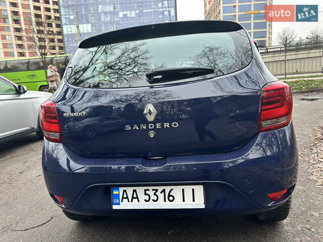 Синий Рено Сандеро, объемом двигателя 1.46 л и пробегом 105 тыс. км за 8300 $, фото 4 на Automoto.ua