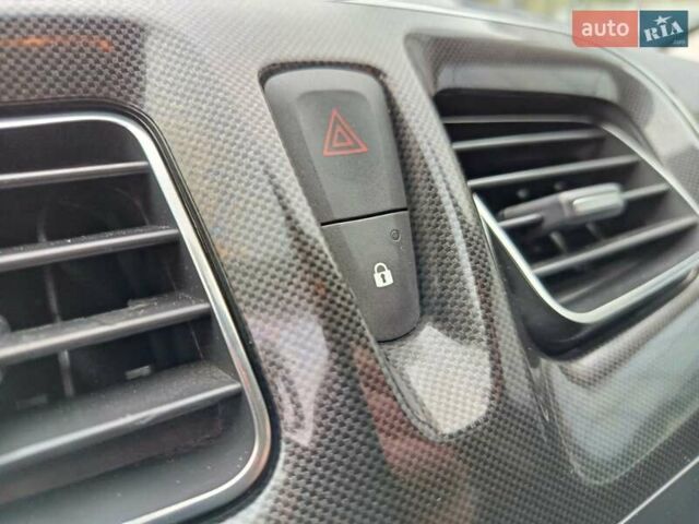 Рено Сандеро 2019 в Виннице на Automoto.ua Синий Рено Сандеро, объемом двигателя 1.46 л и пробегом 113 тыс. км за 8900 $, фото 37 на Automoto.ua
