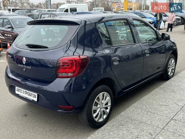 Синий Рено Сандеро, объемом двигателя 1.46 л и пробегом 97 тыс. км за 9202 $, фото 6 на Automoto.ua