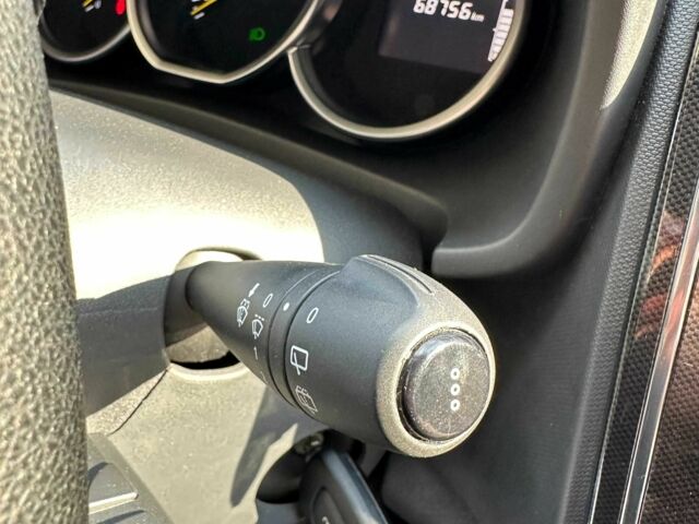 Синій Рено Сандеро, об'ємом двигуна 1 л та пробігом 71 тис. км за 7425 $, фото 13 на Automoto.ua