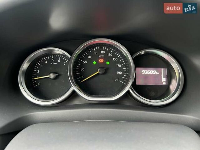 Рено Сандеро 2019 в Киеве на Automoto.ua Синий Рено Сандеро, объемом двигателя 1.46 л и пробегом 93 тыс. км за 9298 $, фото 22 на Automoto.ua