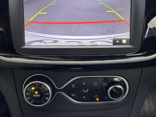 Синий Рено Сандеро, объемом двигателя 1 л и пробегом 75 тыс. км за 10400 $, фото 3 на Automoto.ua