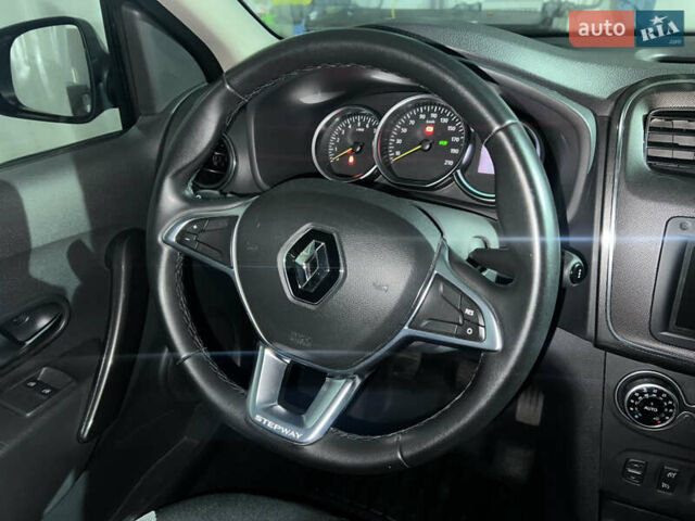 Синій Рено Сандеро, об'ємом двигуна 1.46 л та пробігом 56 тис. км за 11999 $, фото 10 на Automoto.ua