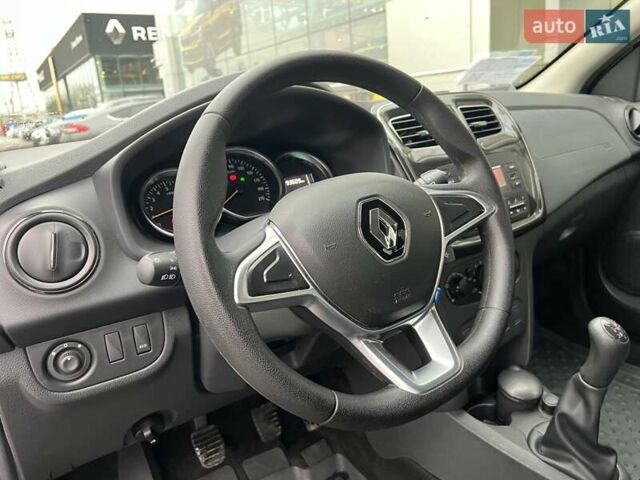 Рено Сандеро 2019 в Киеве на Automoto.ua Синий Рено Сандеро, объемом двигателя 1.46 л и пробегом 93 тыс. км за 9298 $, фото 11 на Automoto.ua