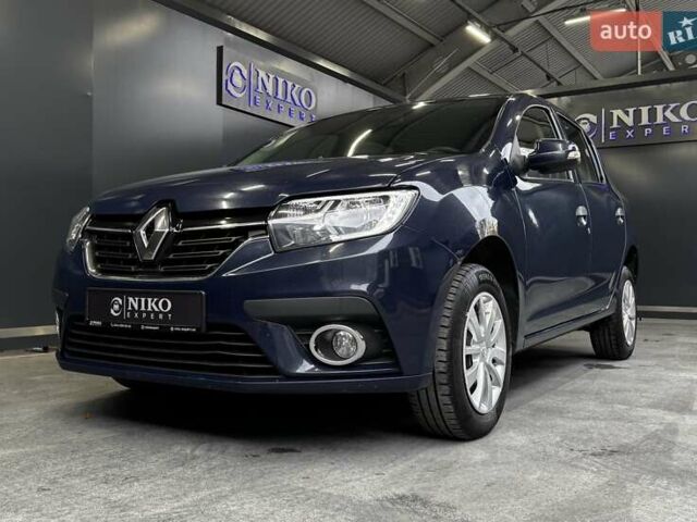 Синий Рено Сандеро, объемом двигателя 1.5 л и пробегом 135 тыс. км за 8500 $, фото 2 на Automoto.ua