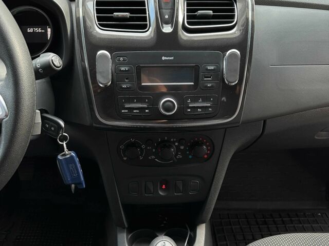 Синій Рено Сандеро, об'ємом двигуна 1 л та пробігом 71 тис. км за 7425 $, фото 11 на Automoto.ua