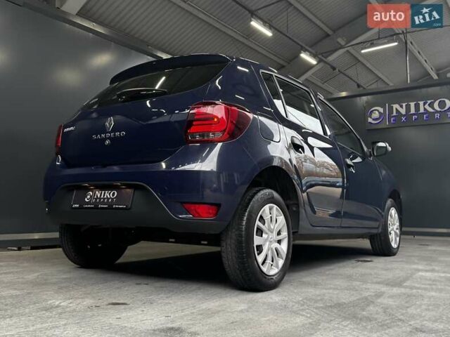 Синий Рено Сандеро, объемом двигателя 1.5 л и пробегом 135 тыс. км за 8500 $, фото 17 на Automoto.ua