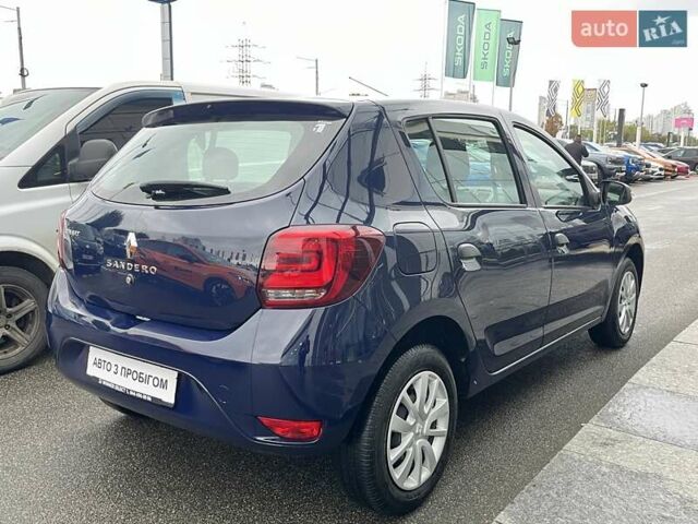 Рено Сандеро 2019 в Киеве на Automoto.ua Синий Рено Сандеро, объемом двигателя 1.46 л и пробегом 71 тыс. км за 9008 $, фото 5 на Automoto.ua