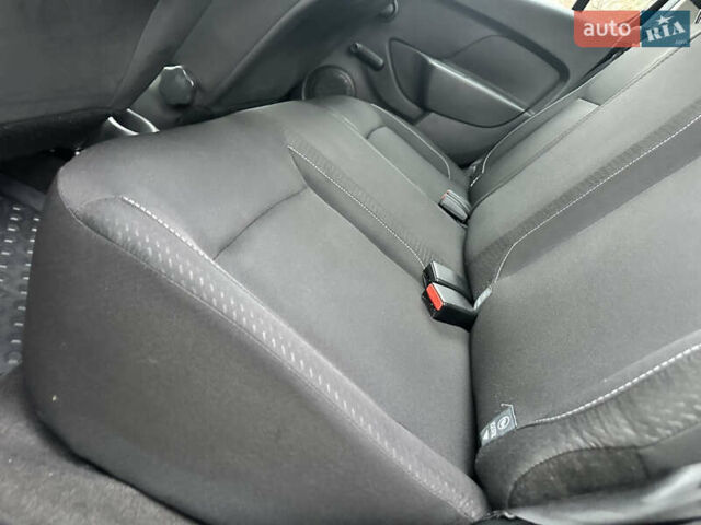 Синий Рено Сандеро, объемом двигателя 1.46 л и пробегом 105 тыс. км за 8300 $, фото 7 на Automoto.ua