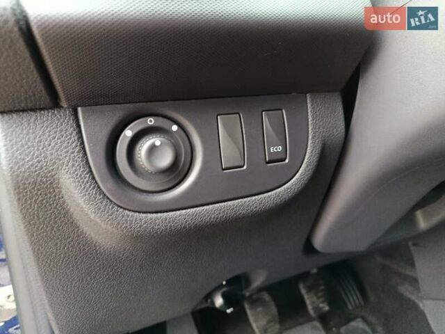 Рено Сандеро 2019 в Виннице на Automoto.ua Синий Рено Сандеро, объемом двигателя 1.46 л и пробегом 113 тыс. км за 8900 $, фото 34 на Automoto.ua