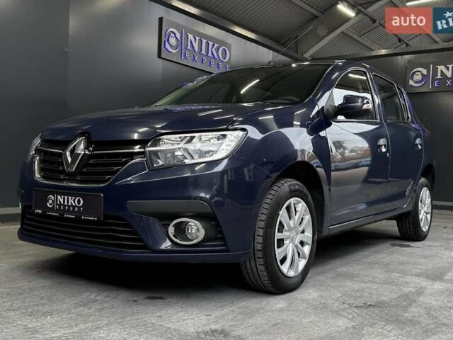 Синий Рено Сандеро, объемом двигателя 1.5 л и пробегом 135 тыс. км за 8500 $, фото 3 на Automoto.ua