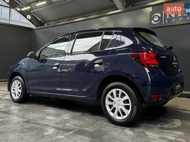 Синий Рено Сандеро, объемом двигателя 1.5 л и пробегом 33 тыс. км за 9700 $, фото 8 на Automoto.ua