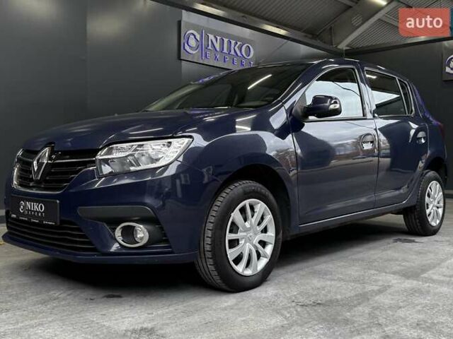 Синий Рено Сандеро, объемом двигателя 1.5 л и пробегом 135 тыс. км за 8500 $, фото 5 на Automoto.ua