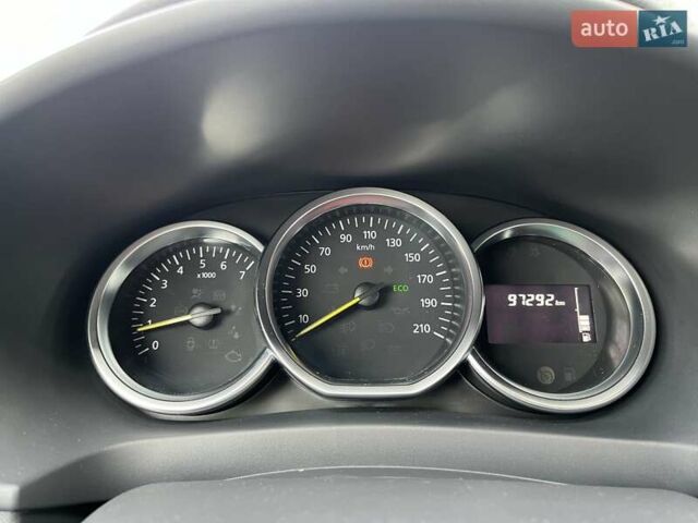 Рено Сандеро 2019 в Киеве на Automoto.ua Синий Рено Сандеро, объемом двигателя 1.46 л и пробегом 97 тыс. км за 9008 $, фото 19 на Automoto.ua
