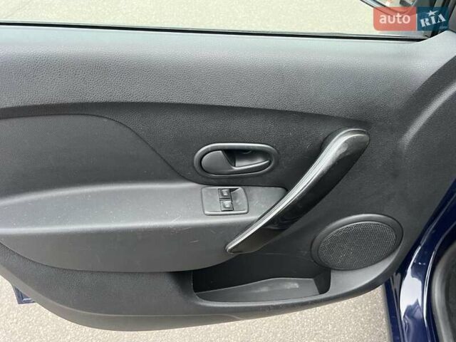 Синий Рено Сандеро, объемом двигателя 1.46 л и пробегом 97 тыс. км за 9202 $, фото 12 на Automoto.ua