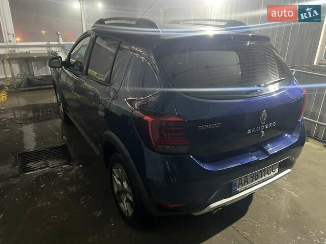 Синій Рено Сандеро, об'ємом двигуна 1.46 л та пробігом 56 тис. км за 11999 $, фото 5 на Automoto.ua