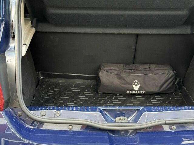 Синій Рено Сандеро, об'ємом двигуна 1 л та пробігом 71 тис. км за 7425 $, фото 20 на Automoto.ua