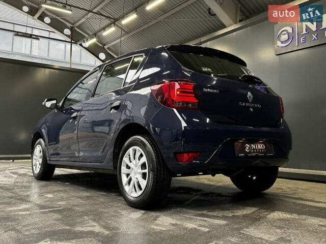 Синий Рено Сандеро, объемом двигателя 1.5 л и пробегом 33 тыс. км за 9700 $, фото 11 на Automoto.ua