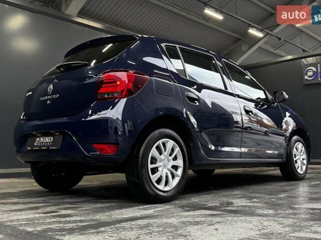 Синий Рено Сандеро, объемом двигателя 1.5 л и пробегом 33 тыс. км за 9700 $, фото 17 на Automoto.ua