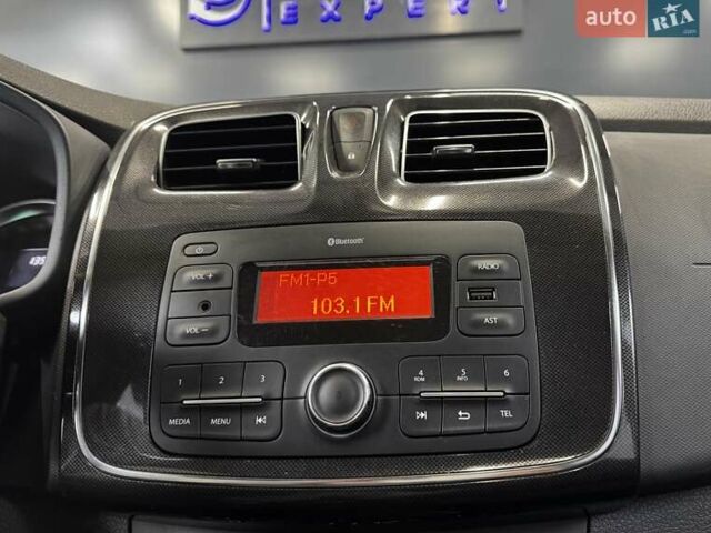 Синий Рено Сандеро, объемом двигателя 1.5 л и пробегом 135 тыс. км за 8500 $, фото 29 на Automoto.ua