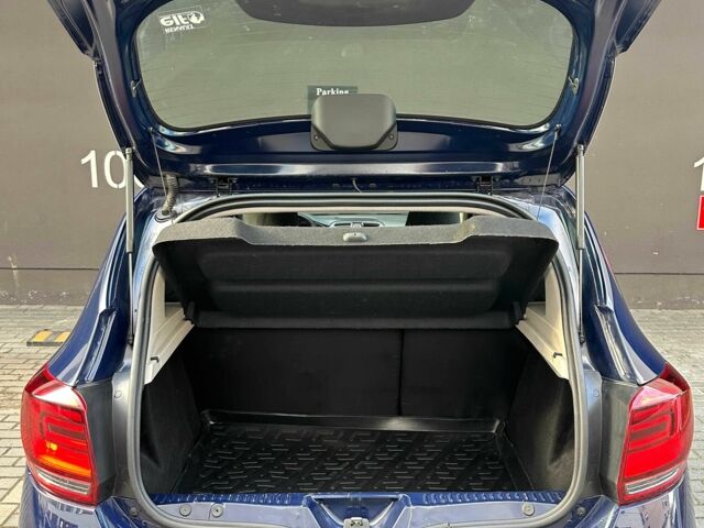 Синій Рено Сандеро, об'ємом двигуна 1 л та пробігом 71 тис. км за 7425 $, фото 21 на Automoto.ua