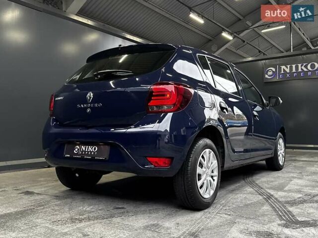 Синий Рено Сандеро, объемом двигателя 1.5 л и пробегом 103 тыс. км за 8200 $, фото 13 на Automoto.ua