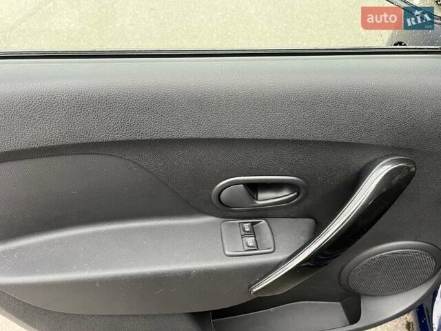 Рено Сандеро 2019 в Киеве на Automoto.ua Синий Рено Сандеро, объемом двигателя 1.46 л и пробегом 93 тыс. км за 9298 $, фото 13 на Automoto.ua