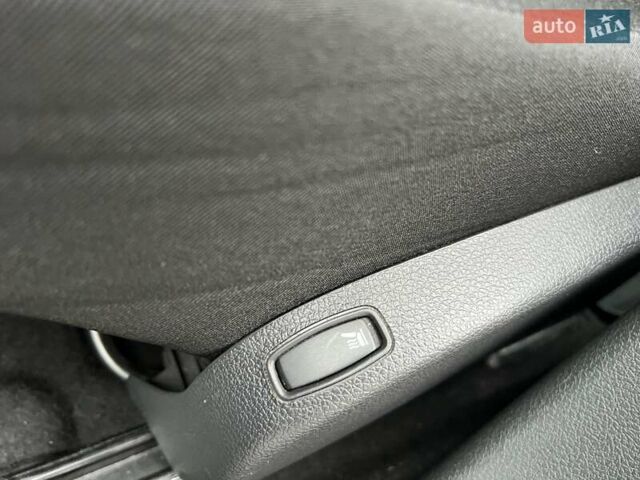 Рено Сандеро 2019 в Киеве на Automoto.ua Синий Рено Сандеро, объемом двигателя 1.46 л и пробегом 93 тыс. км за 9298 $, фото 10 на Automoto.ua