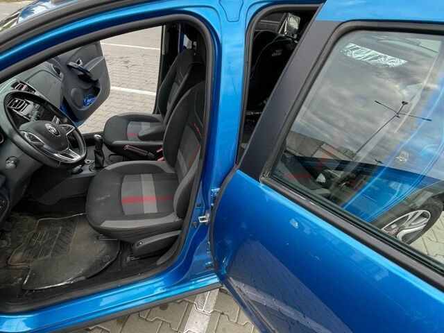 Синій Рено Сандеро, об'ємом двигуна 1.46 л та пробігом 113 тис. км за 11000 $, фото 19 на Automoto.ua