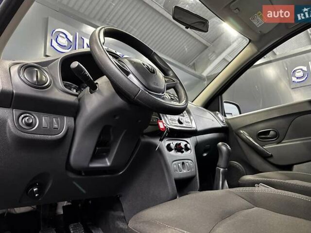 Синий Рено Сандеро, объемом двигателя 1.5 л и пробегом 103 тыс. км за 8200 $, фото 25 на Automoto.ua