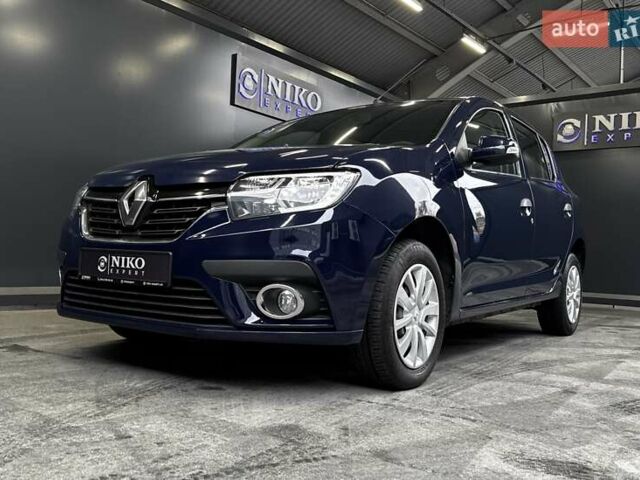 Синий Рено Сандеро, объемом двигателя 1.5 л и пробегом 103 тыс. км за 8200 $, фото 1 на Automoto.ua